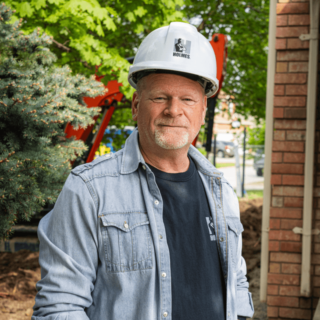 photo - Mike Holmes